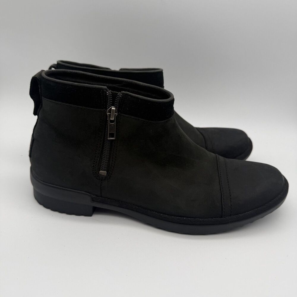 UGG Attell Waterproof Boots NEW Women's Sz 10 Shoes Black Leather Fur Lined